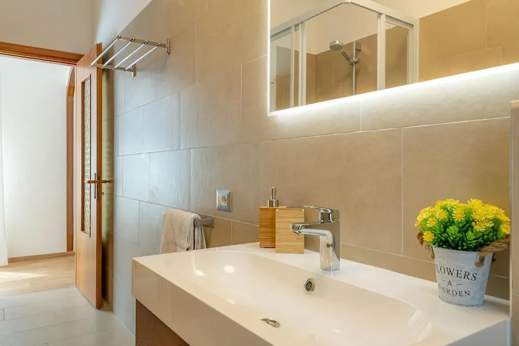 La Serena Large Apartment With Wifi, A/C, Private Parking Acquaseria 0*,  Italia